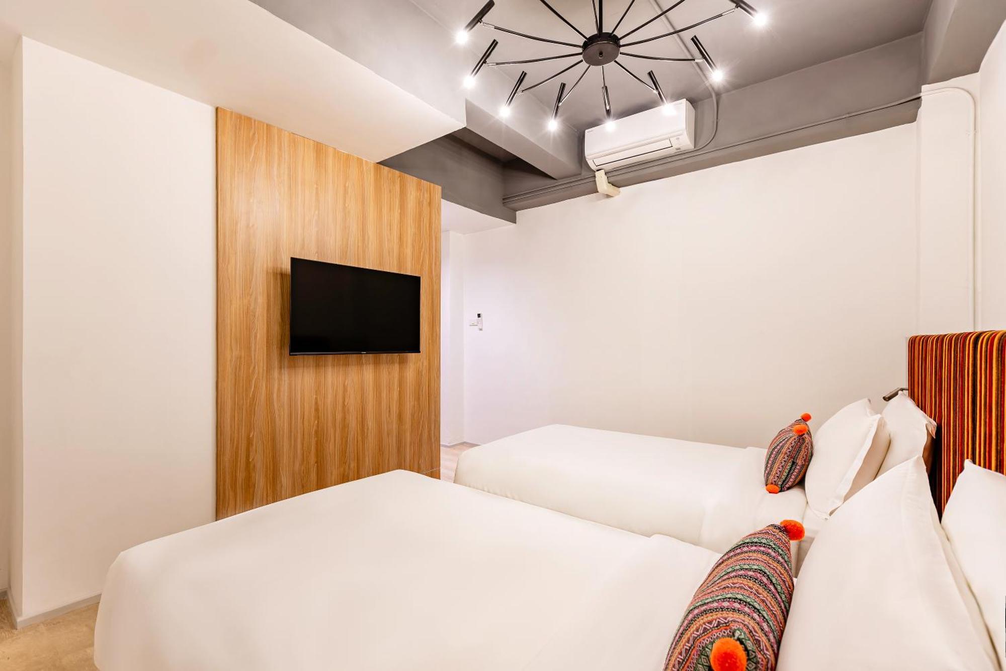 At Thaphae Hostel Chiang Mai Ngoại thất bức ảnh